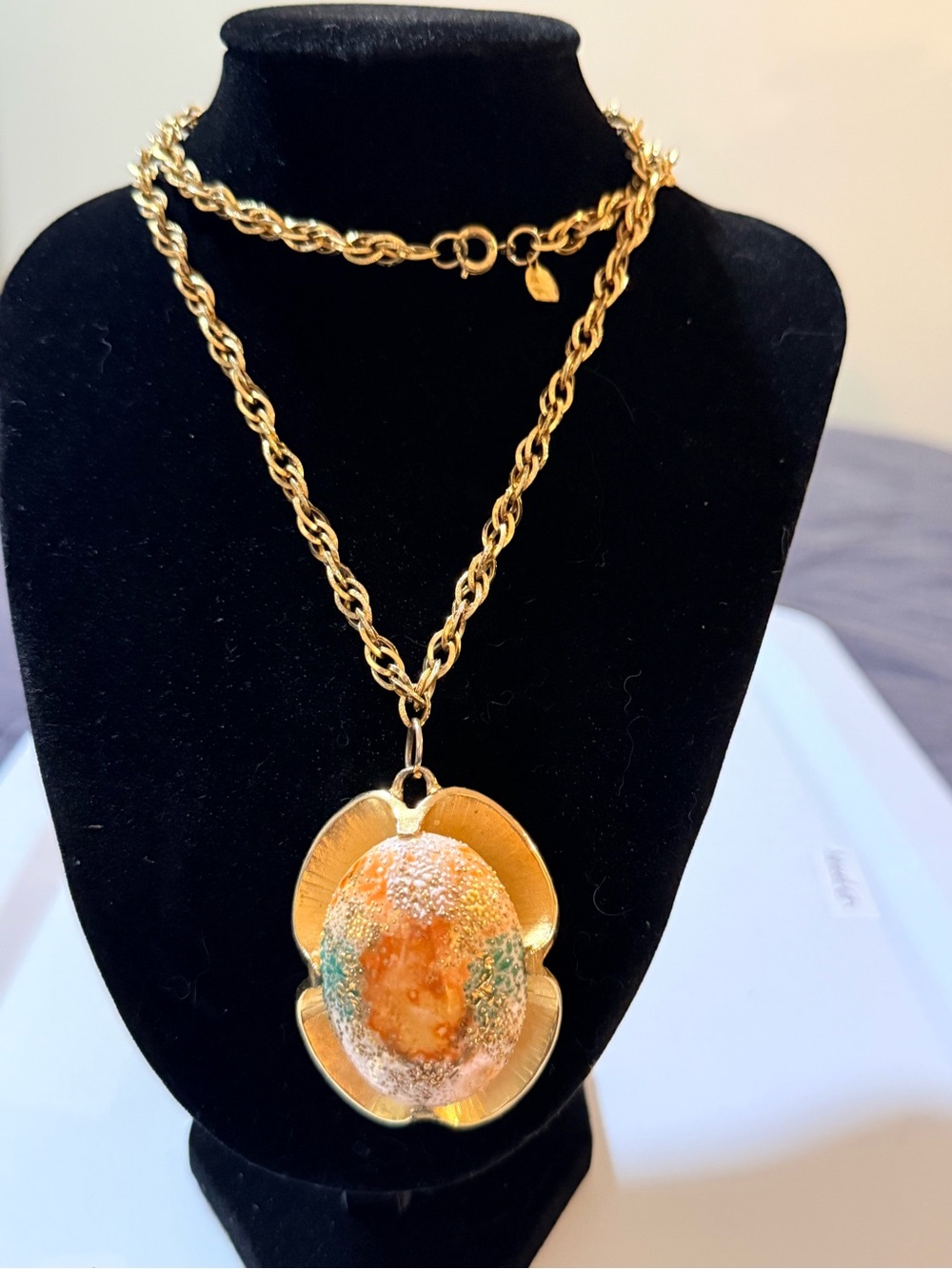 Gold-Tone Floral Pendant Necklace with Orange Stone
